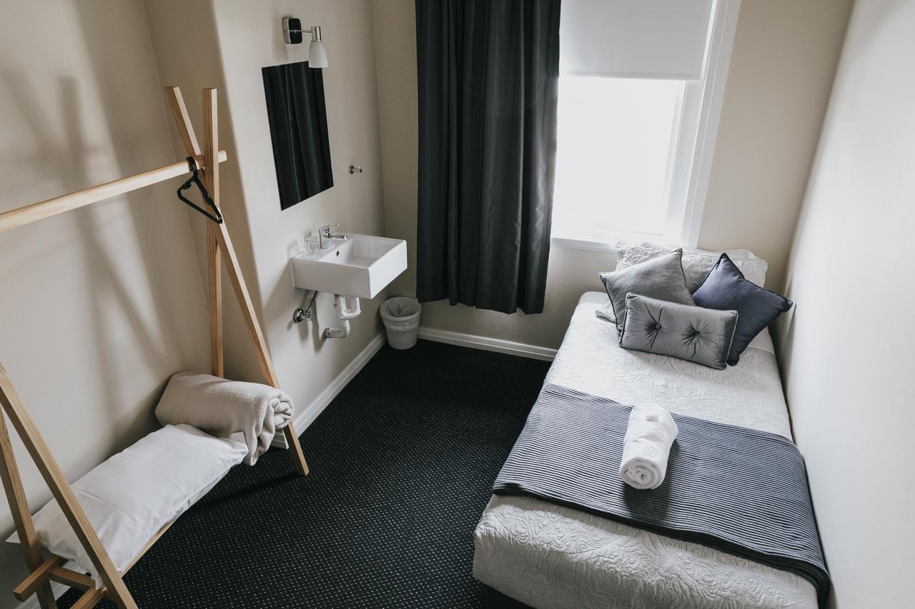 General Roberts Hotel New Lambton 외부 사진